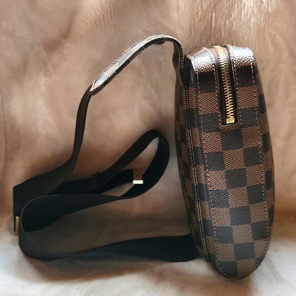 Louis Vuitton Damier Ebene Geronimos Crossbody Sling Bag (UNISEX) - Picture 4 of 10